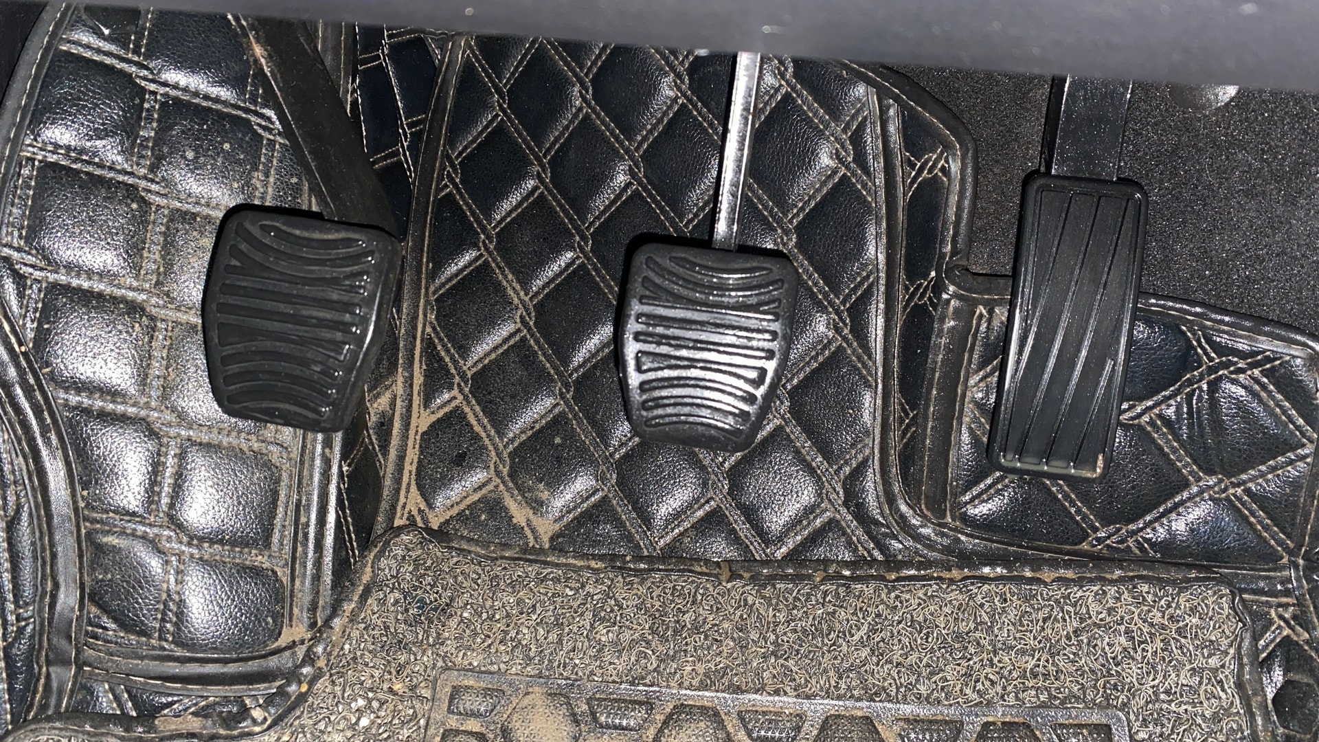 Used 2022 Mahindra XUV700 Used 2022 Mahindra XUV700