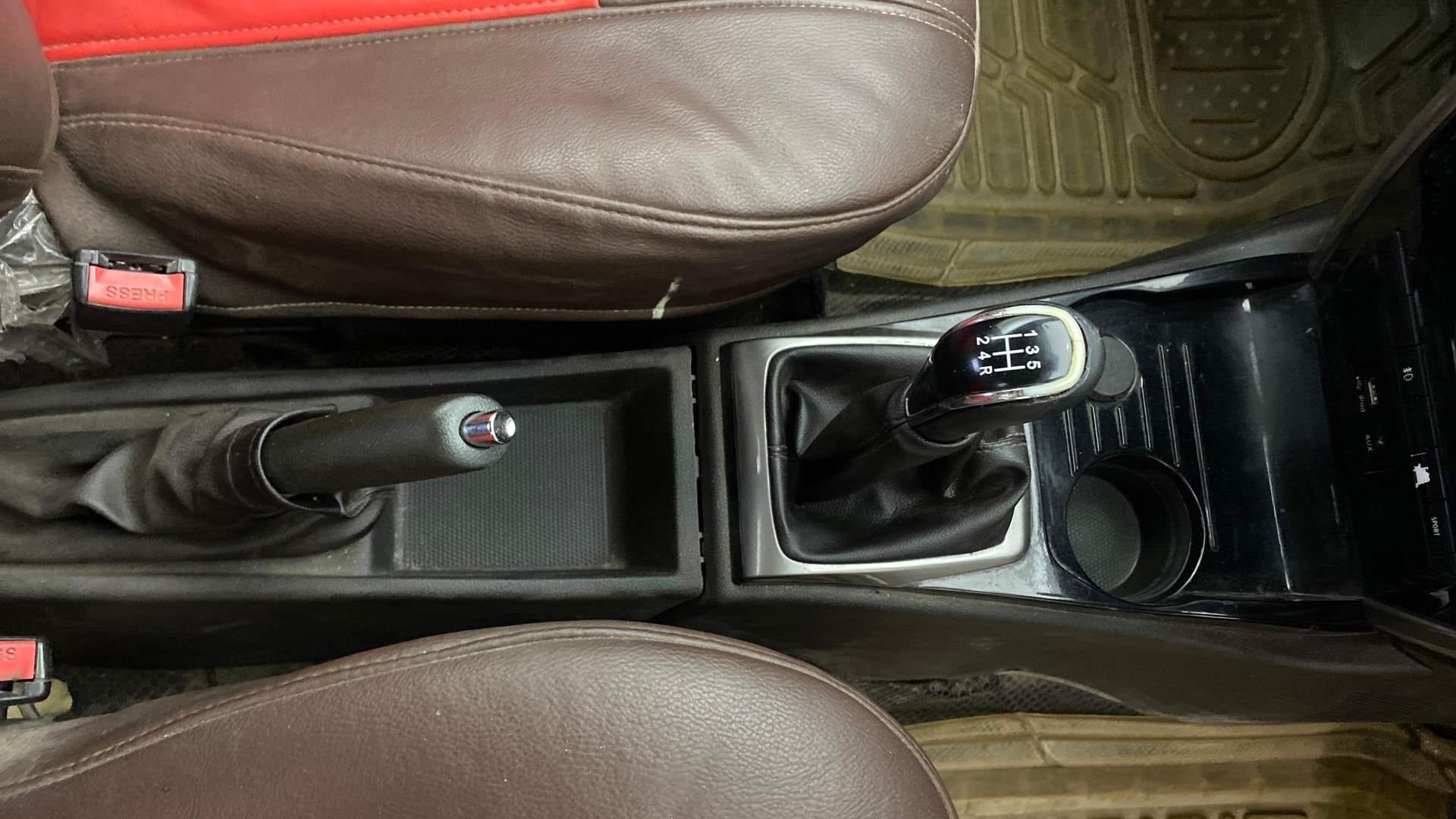 View 2015 Tata Bolt XE Quadrajet 75PS Diesel Image 38 Used 2015 Tata Bolt XE Quadrajet 75PS Diesel Image 38