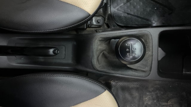View Hyundai EON Image 37 Used Hyundai EON Image 37