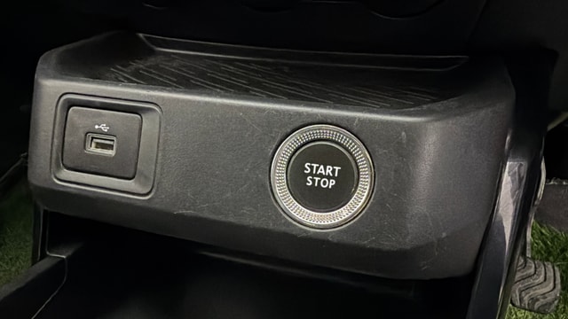 View Renault Kiger Image 34 Used Renault Kiger Image 34