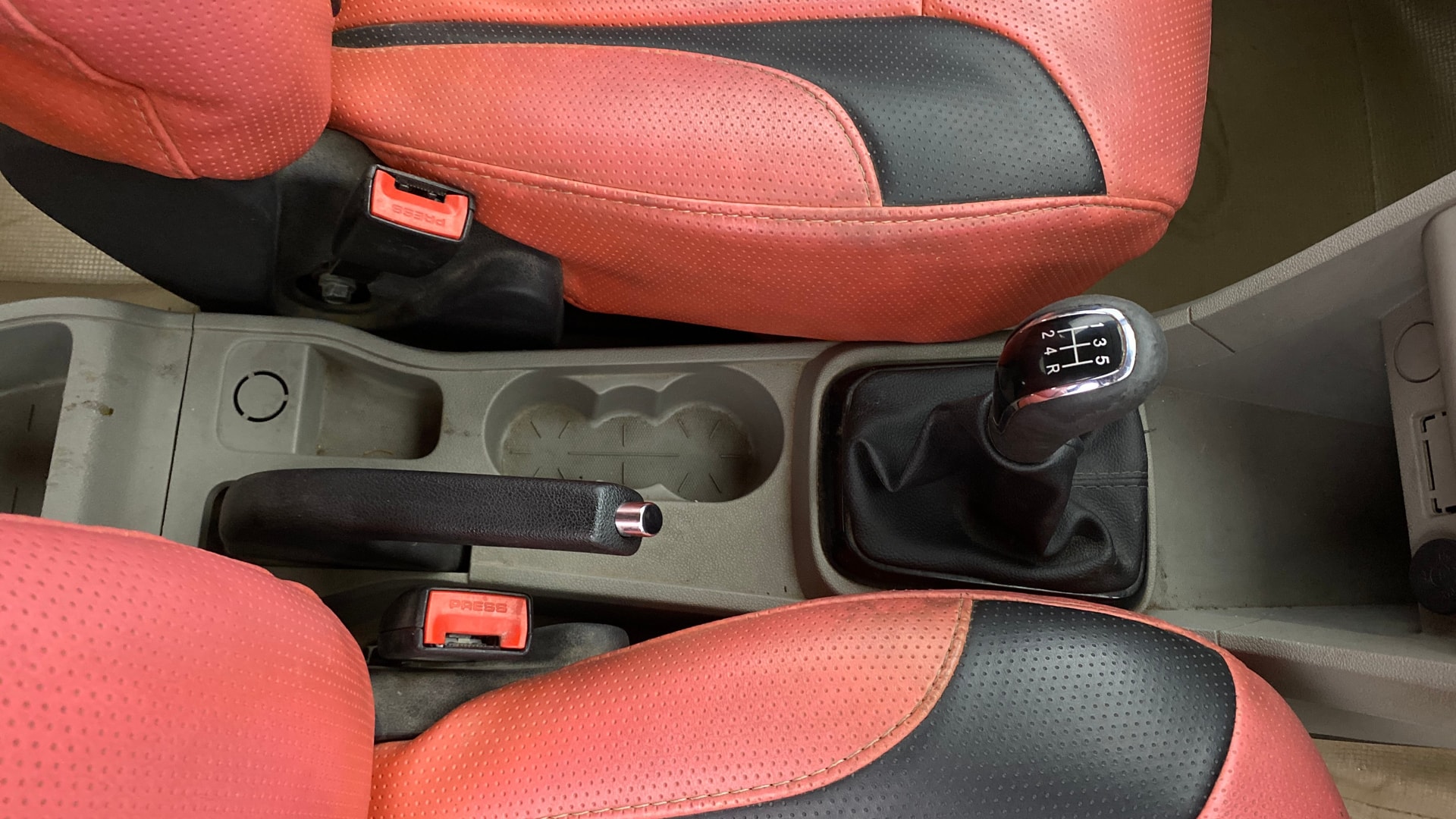 View 2019 Tata Tiago Revotorq XB Image 37 Used 2019 Tata Tiago Revotorq XB Image 37