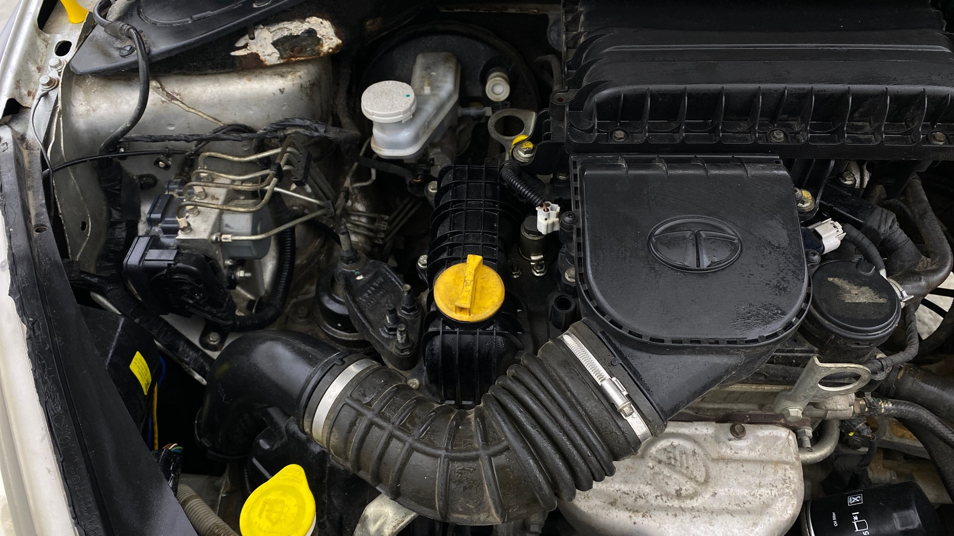 View 2019 Tata Tiago Revotorq XB Image 3 Used 2019 Tata Tiago Revotorq XB Image 3