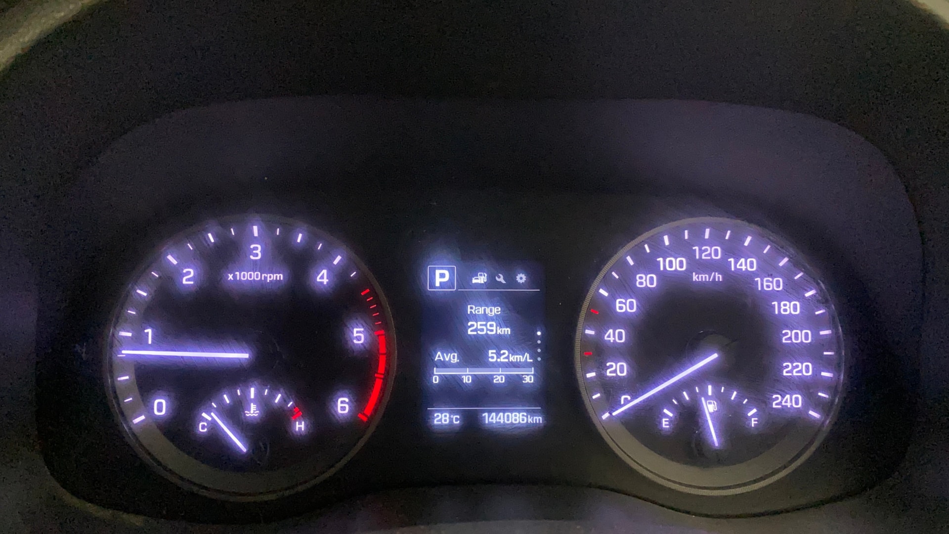 View 2018 Hyundai Tucson R 2.0 6-Speed Automatic GL BS IV Image 21 Used 2018 Hyundai Tucson R 2.0 6-Speed Automatic GL BS IV Image 21