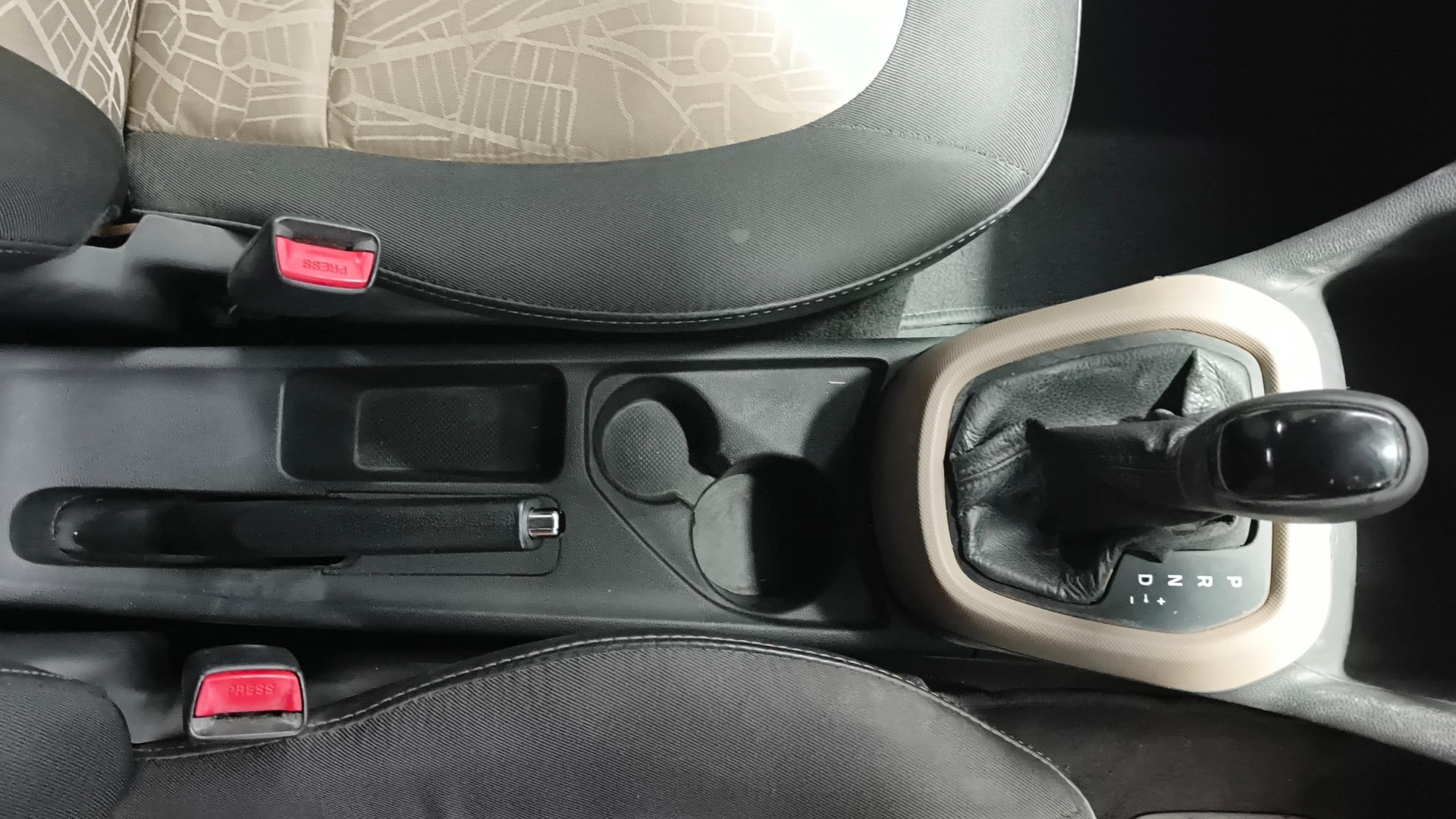 Used 2014 Hyundai Grand i10 Used 2014 Hyundai Grand i10