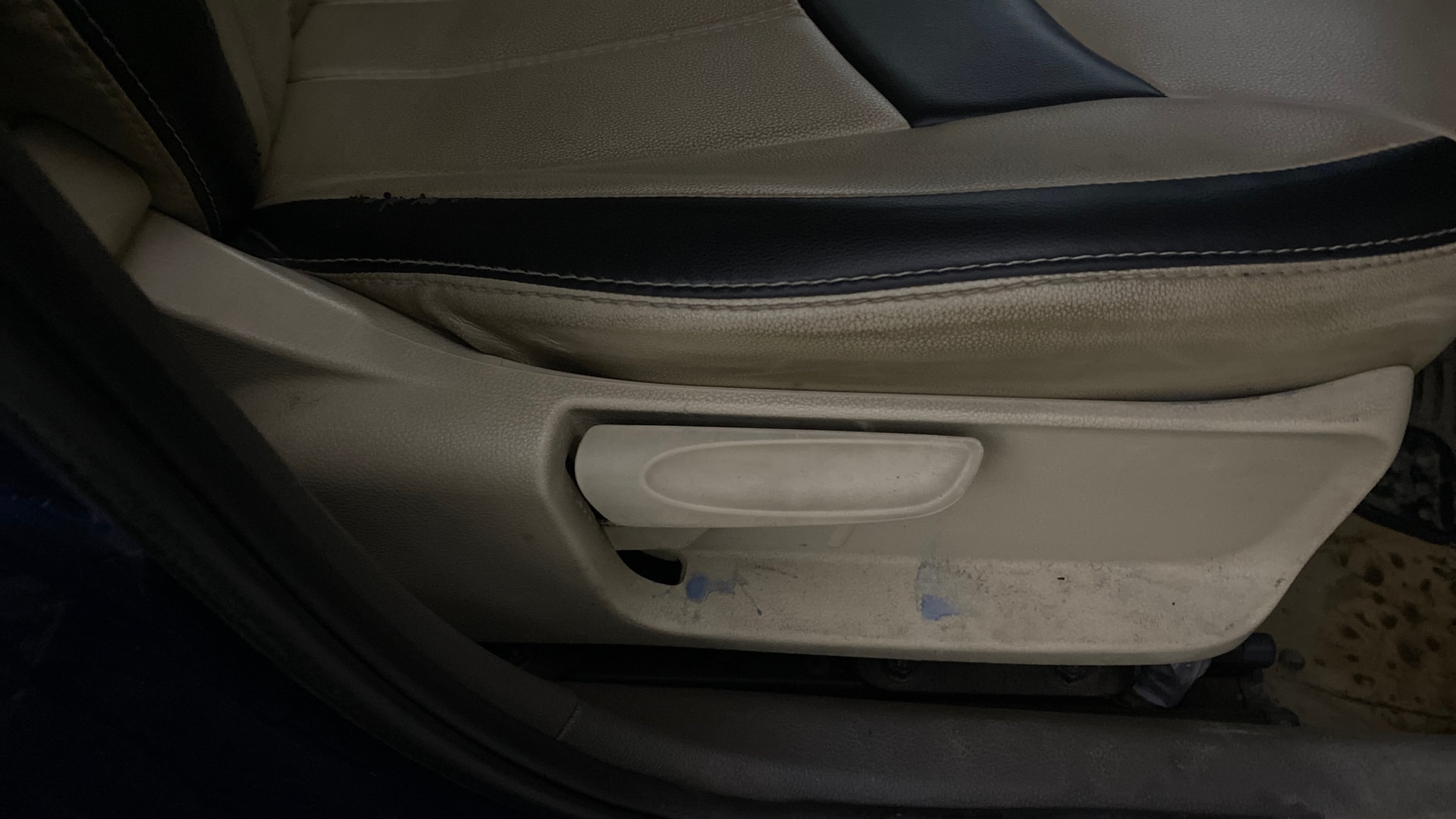 View 2014 Volkswagen Vento 1.2 L TSI Comfortline Petrol AT Image 18 Used 2014 Volkswagen Vento 1.2 L TSI Comfortline Petrol AT Image 18