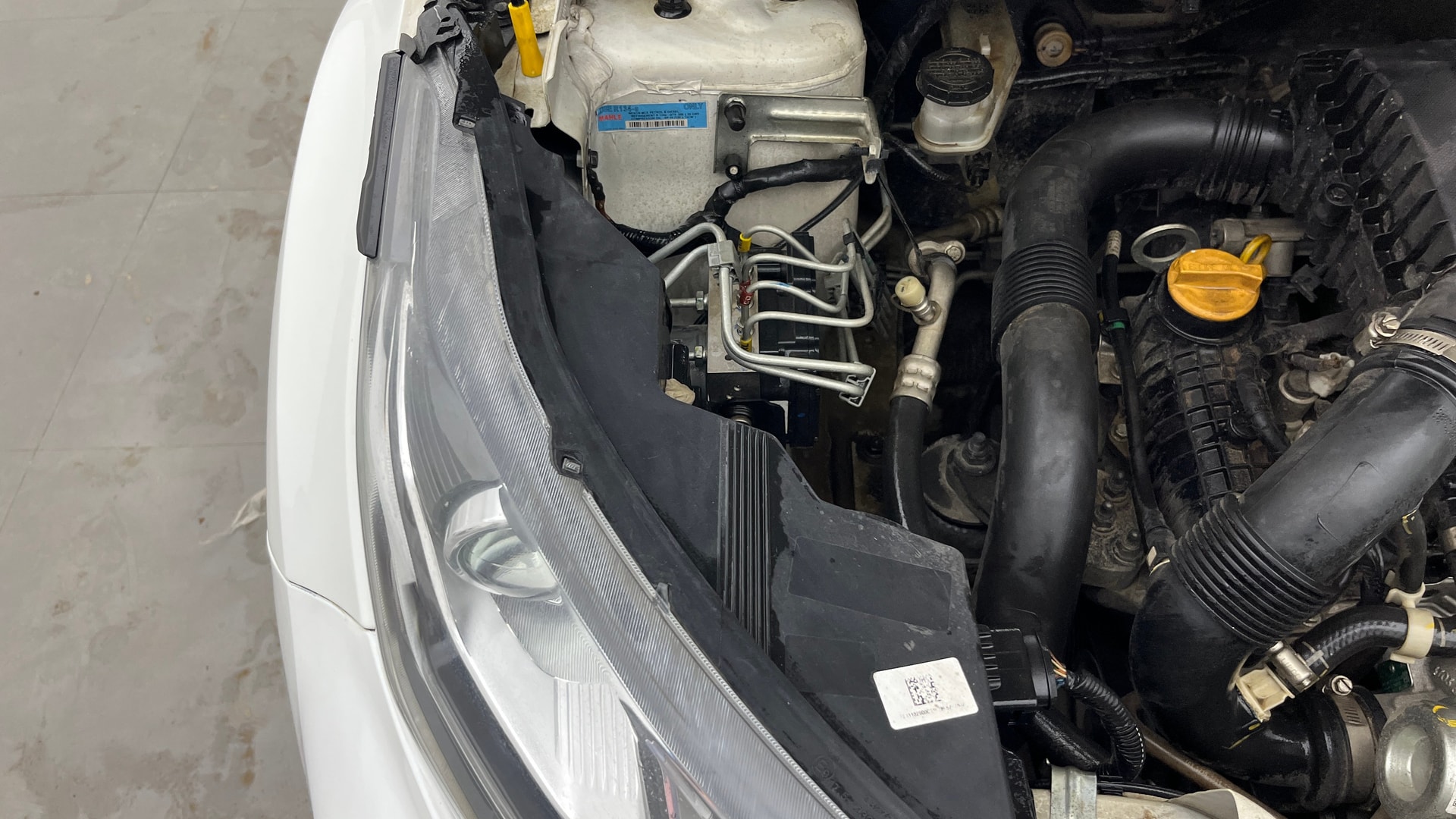 View 2021 Tata Nexon Revotron XE Image 3 Used 2021 Tata Nexon Revotron XE Image 3