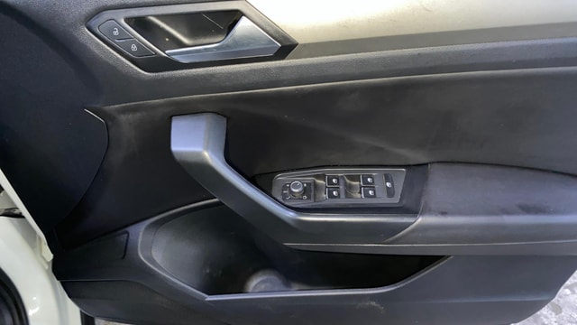 View Volkswagen T-Roc Image 38 Used Volkswagen T-Roc Image 38