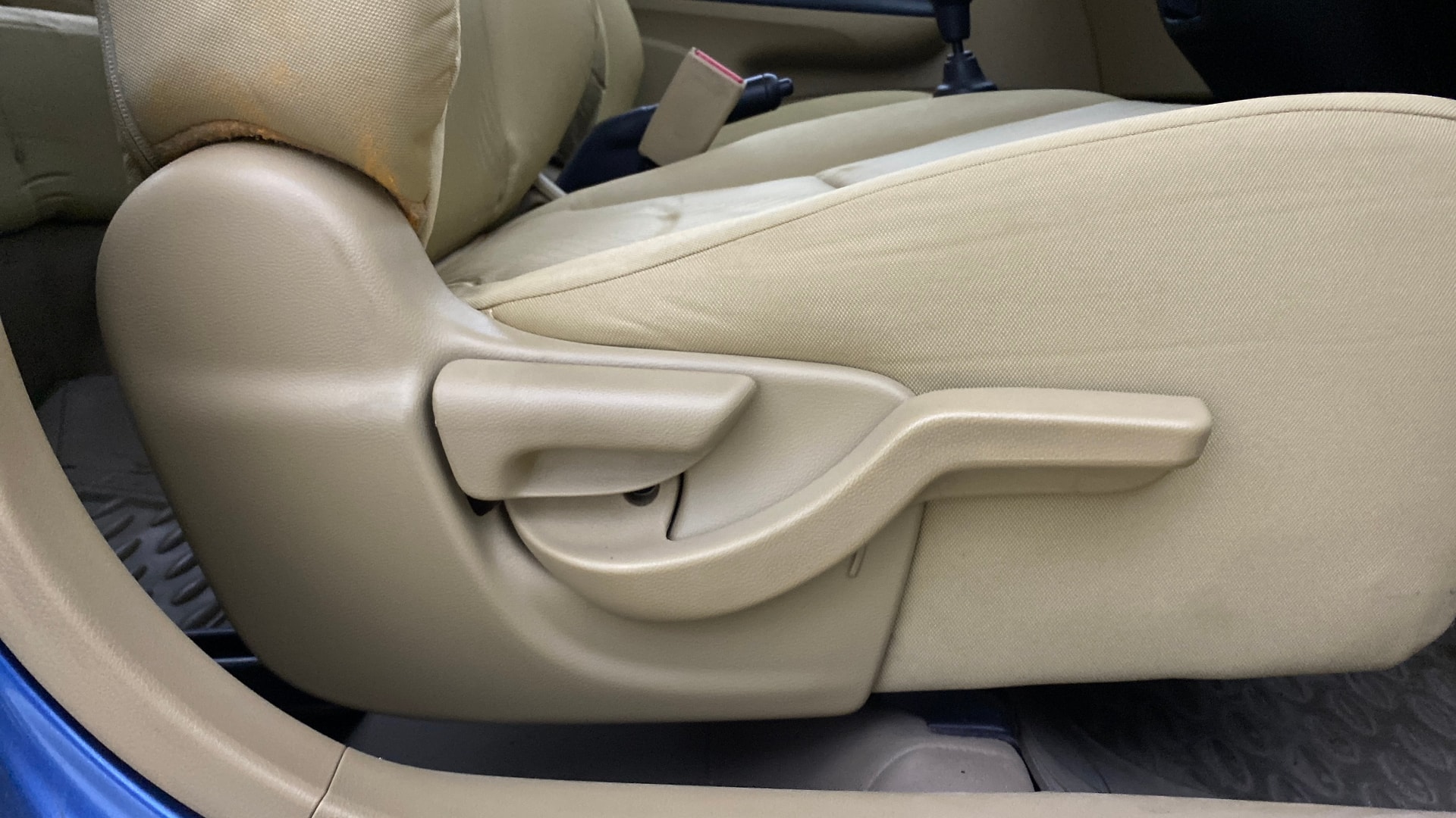 View 2014 Honda Amaze E MT Petrol BS IV Image 18 Used 2014 Honda Amaze E MT Petrol BS IV Image 18