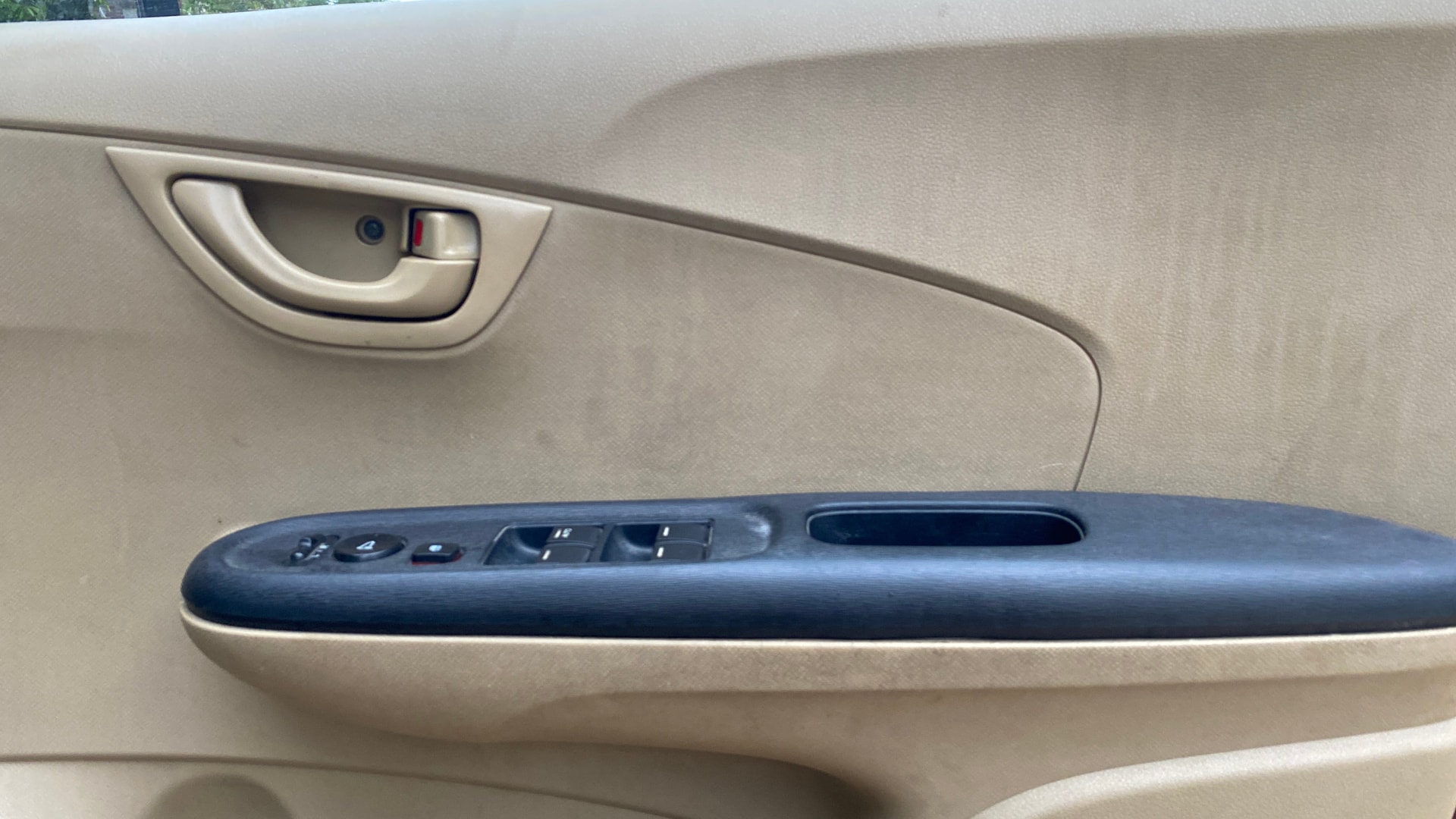 View 2016 Honda Amaze E MT Petrol BS IV Image 32 Used 2016 Honda Amaze E MT Petrol BS IV Image 32