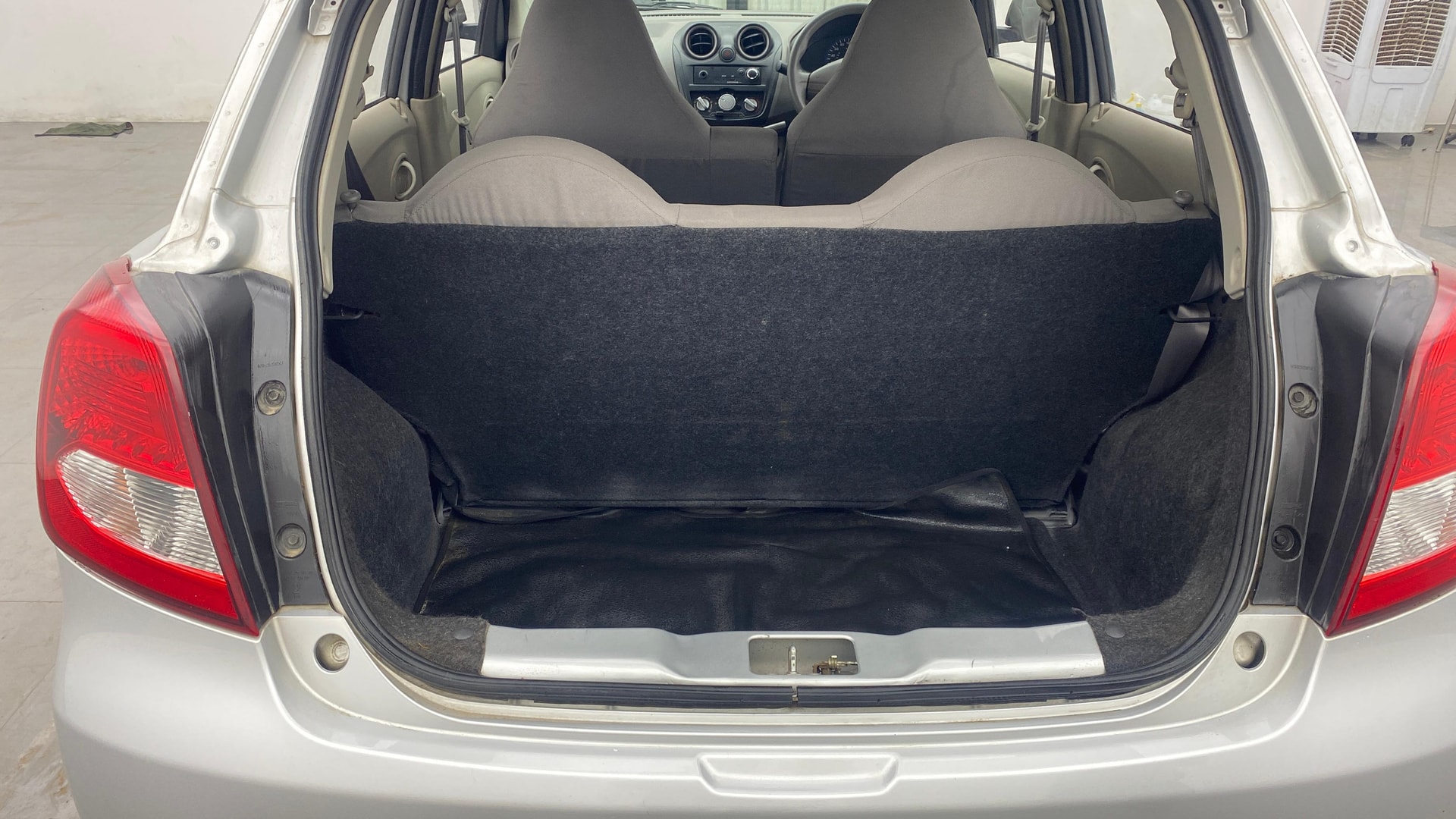 View 2014 Datsun Go T Image 10 Used 2014 Datsun Go T Image 10