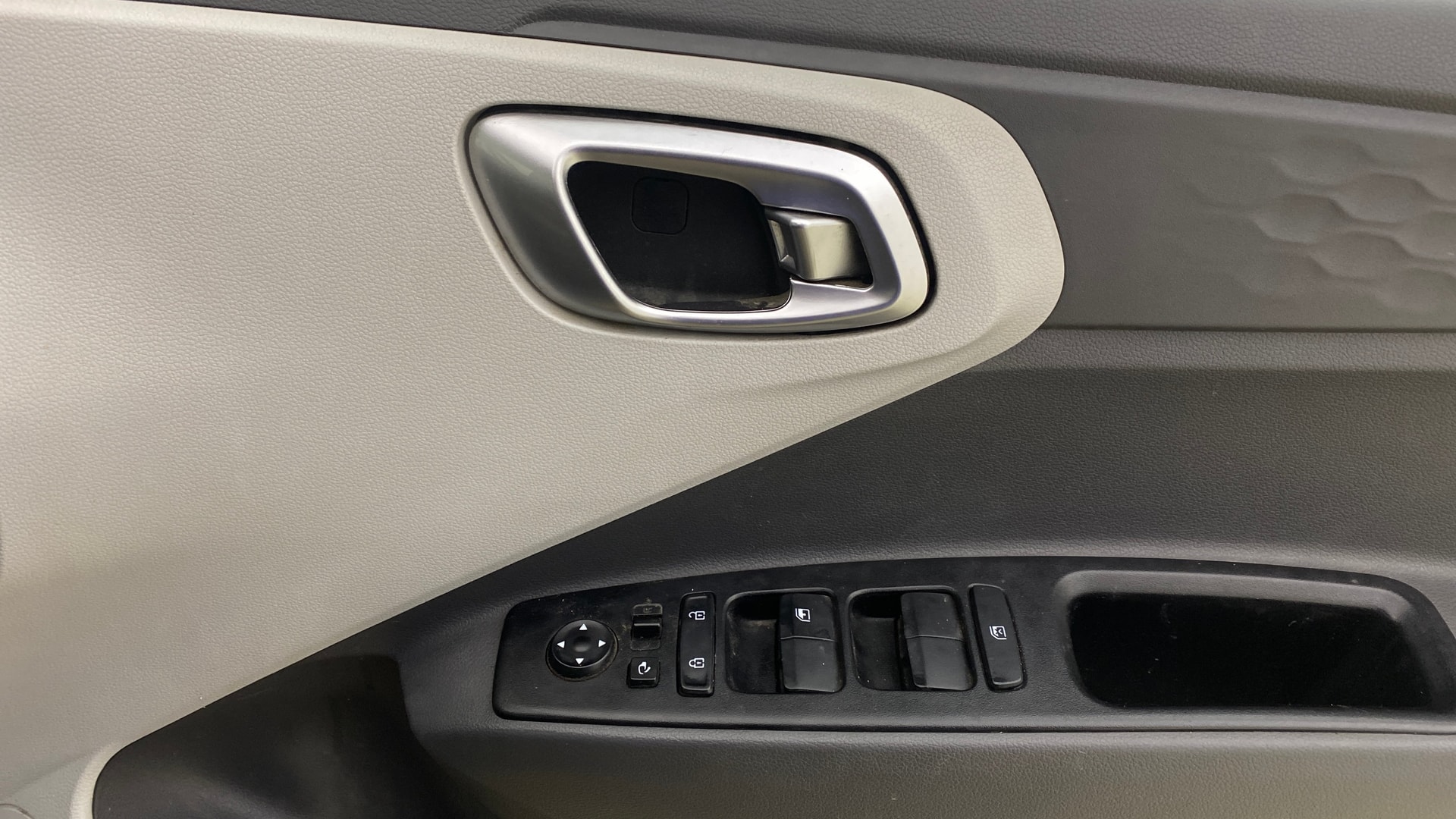 View 2021 Hyundai Grand i10 Nios Sportz Petrol Image 33 Used 2021 Hyundai Grand i10 Nios Sportz Petrol Image 33