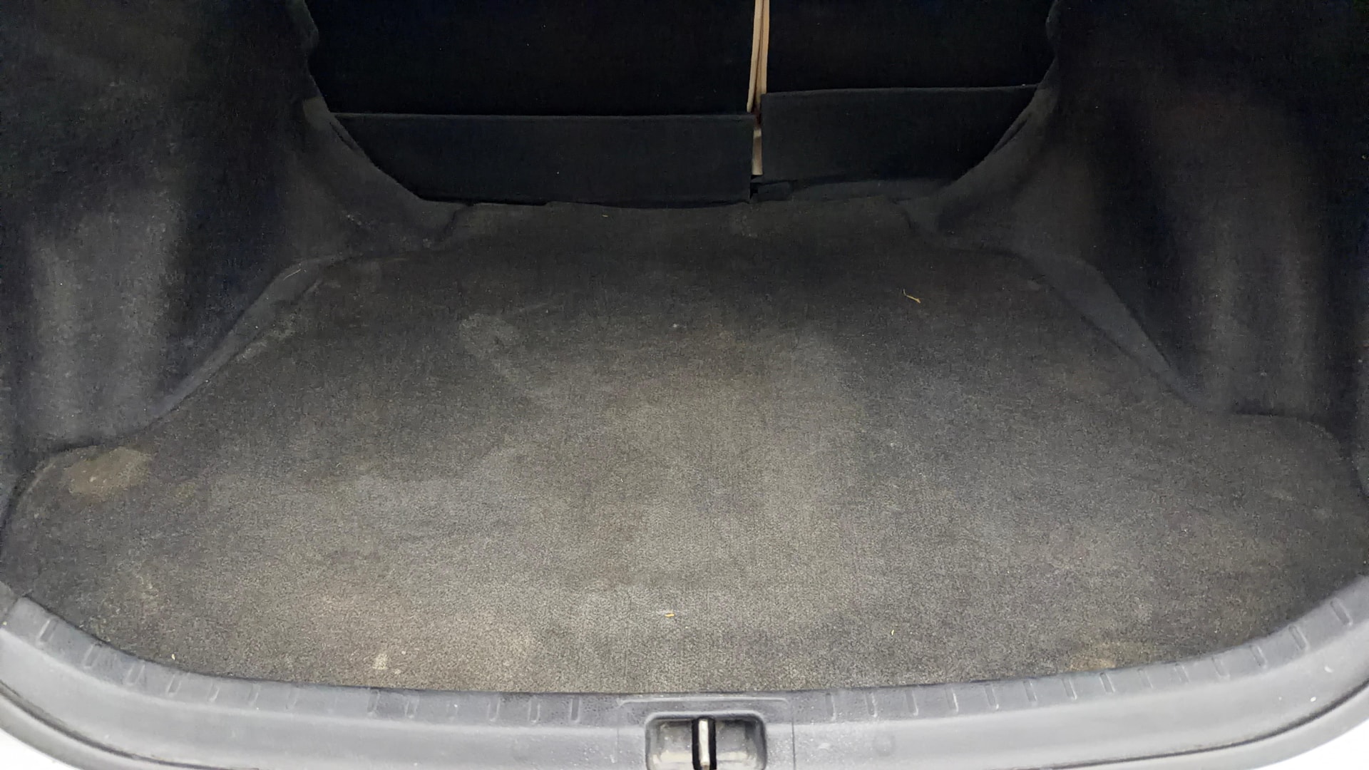 View 2015 Toyota Corolla Altis 1.8 GL Image 10 Used 2015 Toyota Corolla Altis 1.8 GL Image 10
