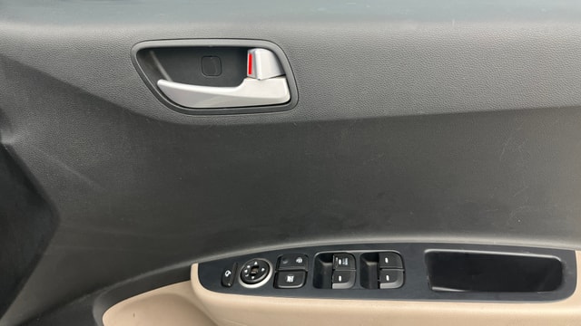 View Hyundai Grand i10 Image 33 Used Hyundai Grand i10 Image 33