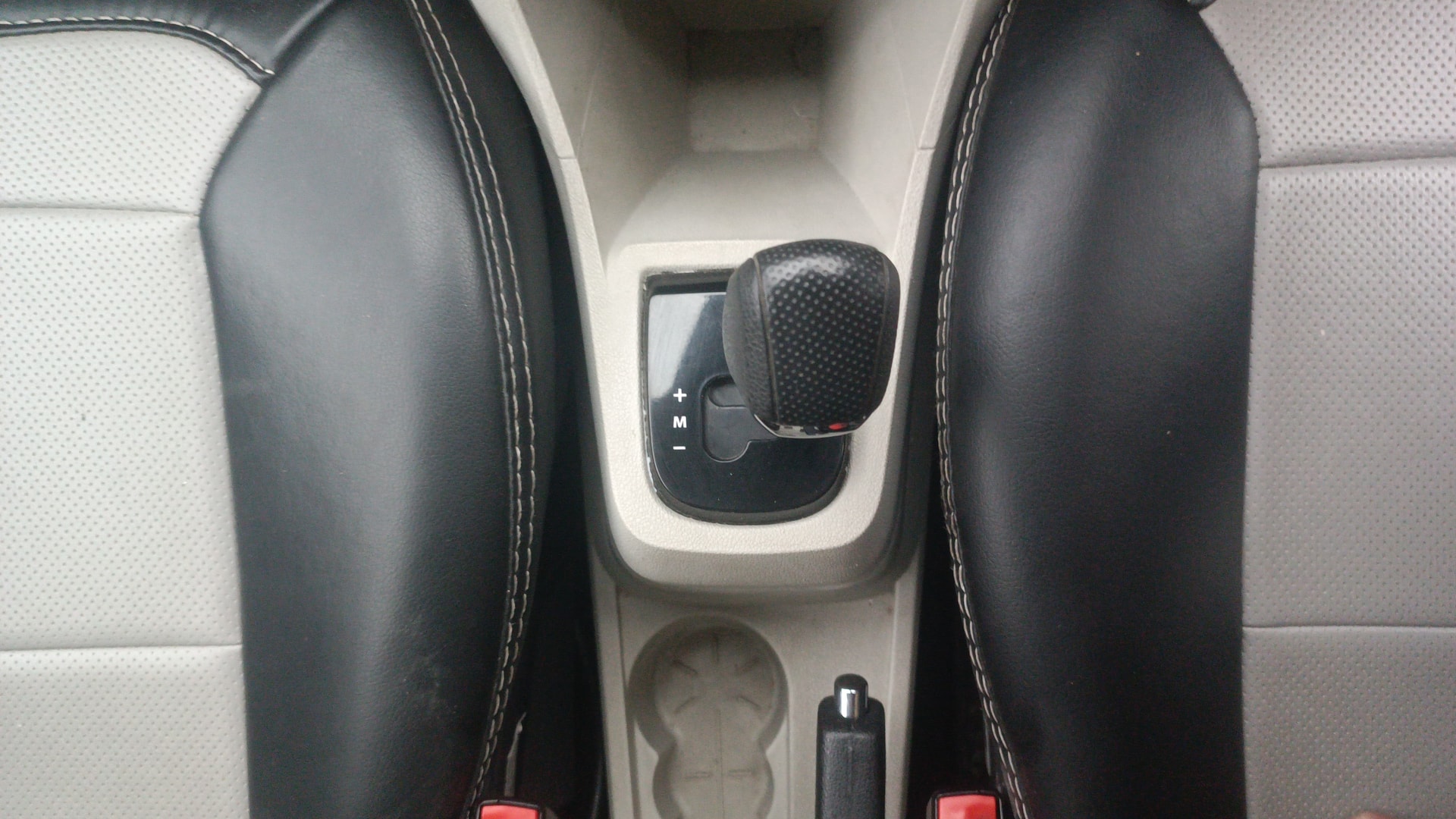 View 2022 Tata Tigor XE Diesel Image 40 Used 2022 Tata Tigor XE Diesel Image 40
