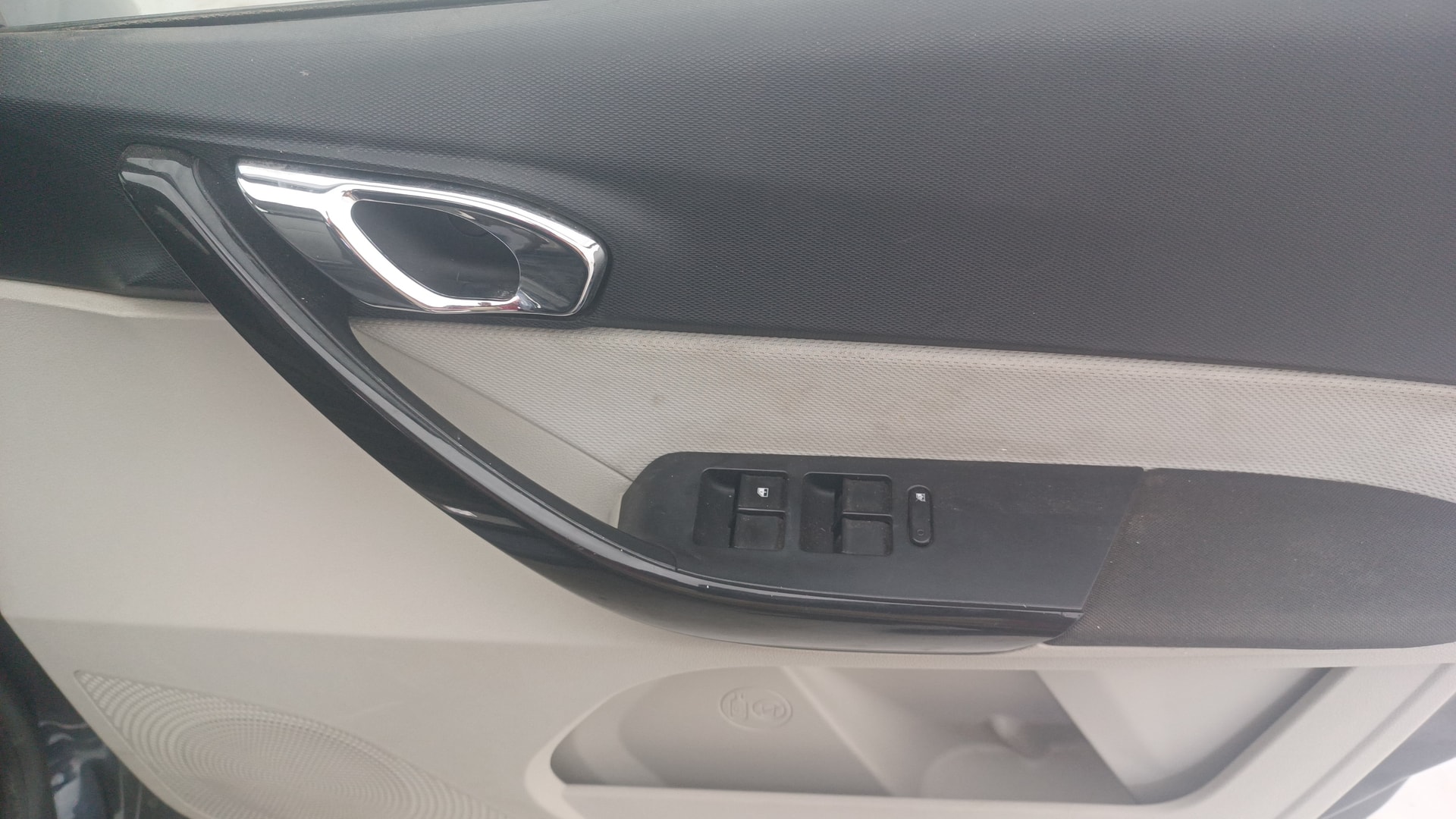 View 2022 Tata Tigor XE Diesel Image 37 Used 2022 Tata Tigor XE Diesel Image 37