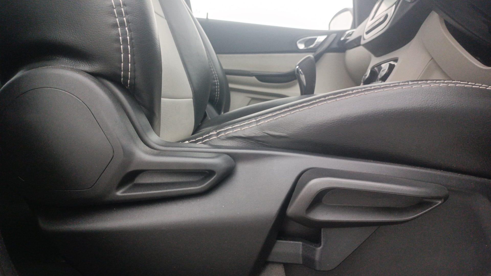 View 2022 Tata Tigor XE Diesel Image 10 Used 2022 Tata Tigor XE Diesel Image 10