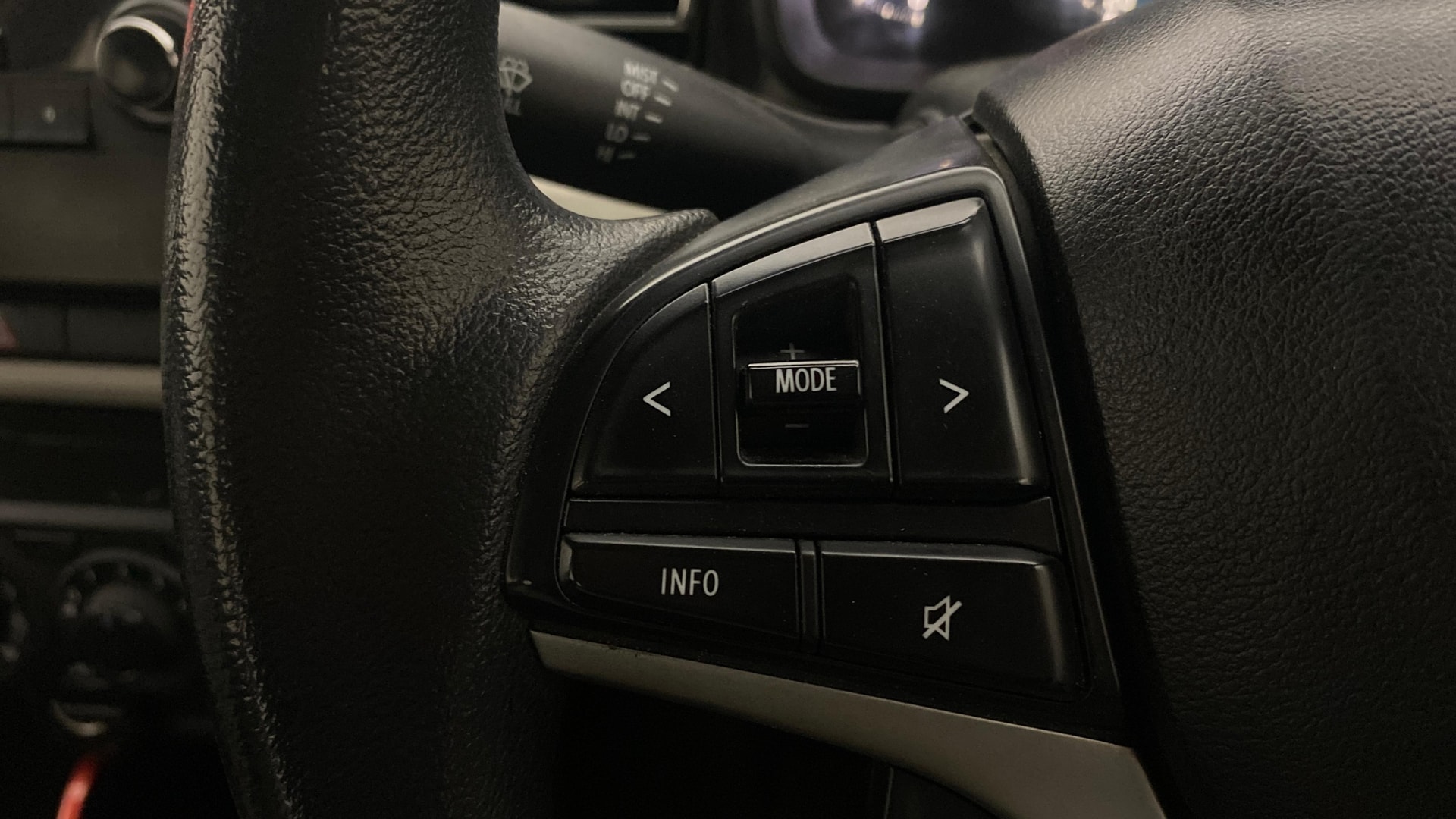 View 2018 Maruti Suzuki 1000 Base Variant Image 3 Used 2018 Maruti Suzuki 1000 Base Variant Image 3