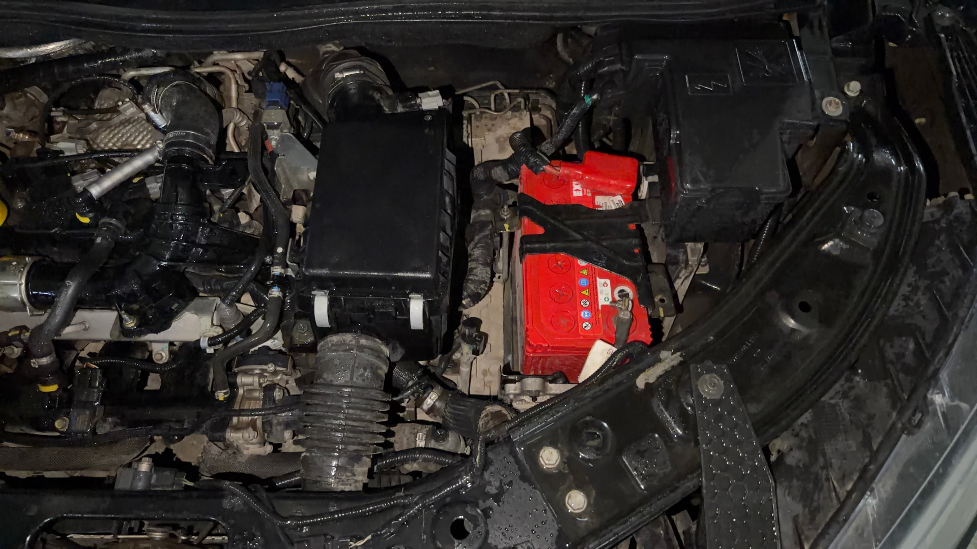 View 2022 Nissan Magnite Turbo XV Premium CVT Image 30 Used 2022 Nissan Magnite Turbo XV Premium CVT Image 30