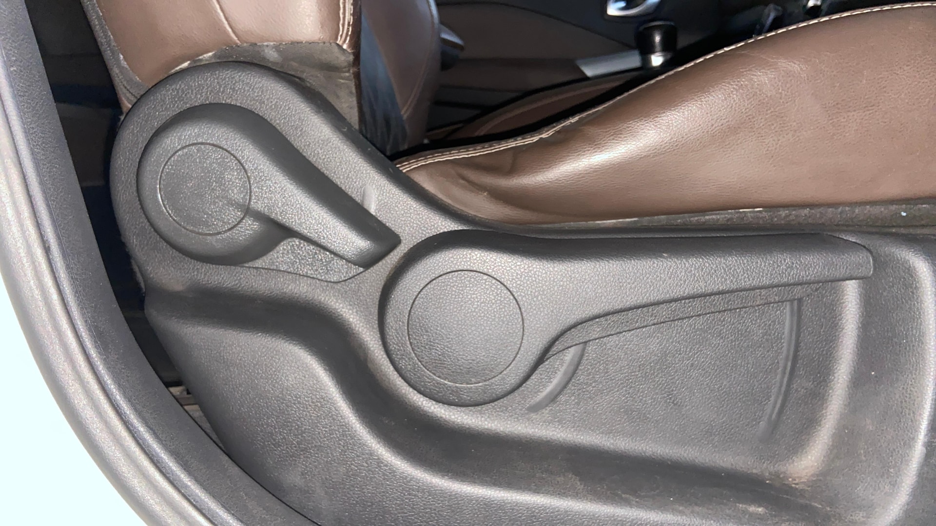 View 2020 Nissan Kicks XV Petrol BS IV Image 11 Used 2020 Nissan Kicks XV Petrol BS IV Image 11