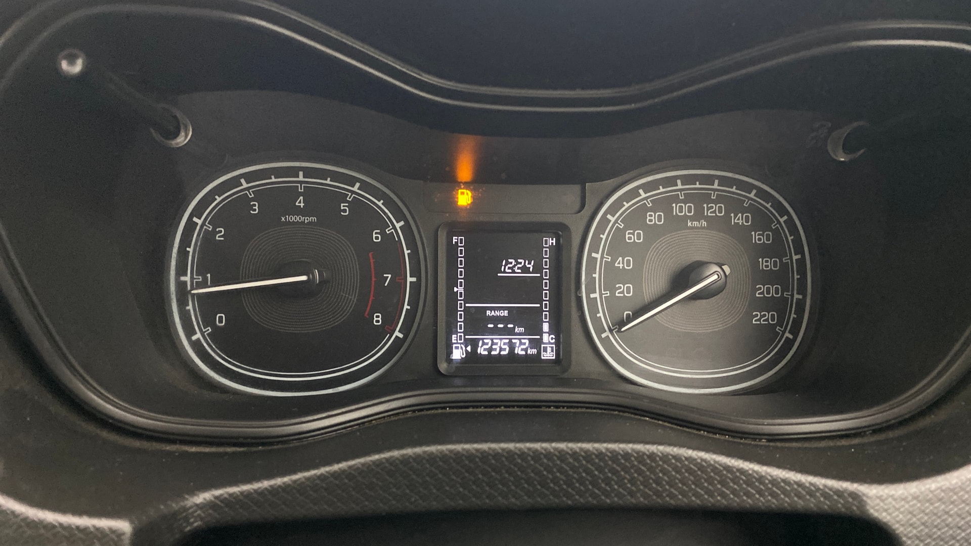 View 2022 Maruti Suzuki 1000 Base Variant Image 34 Used 2022 Maruti Suzuki 1000 Base Variant Image 34