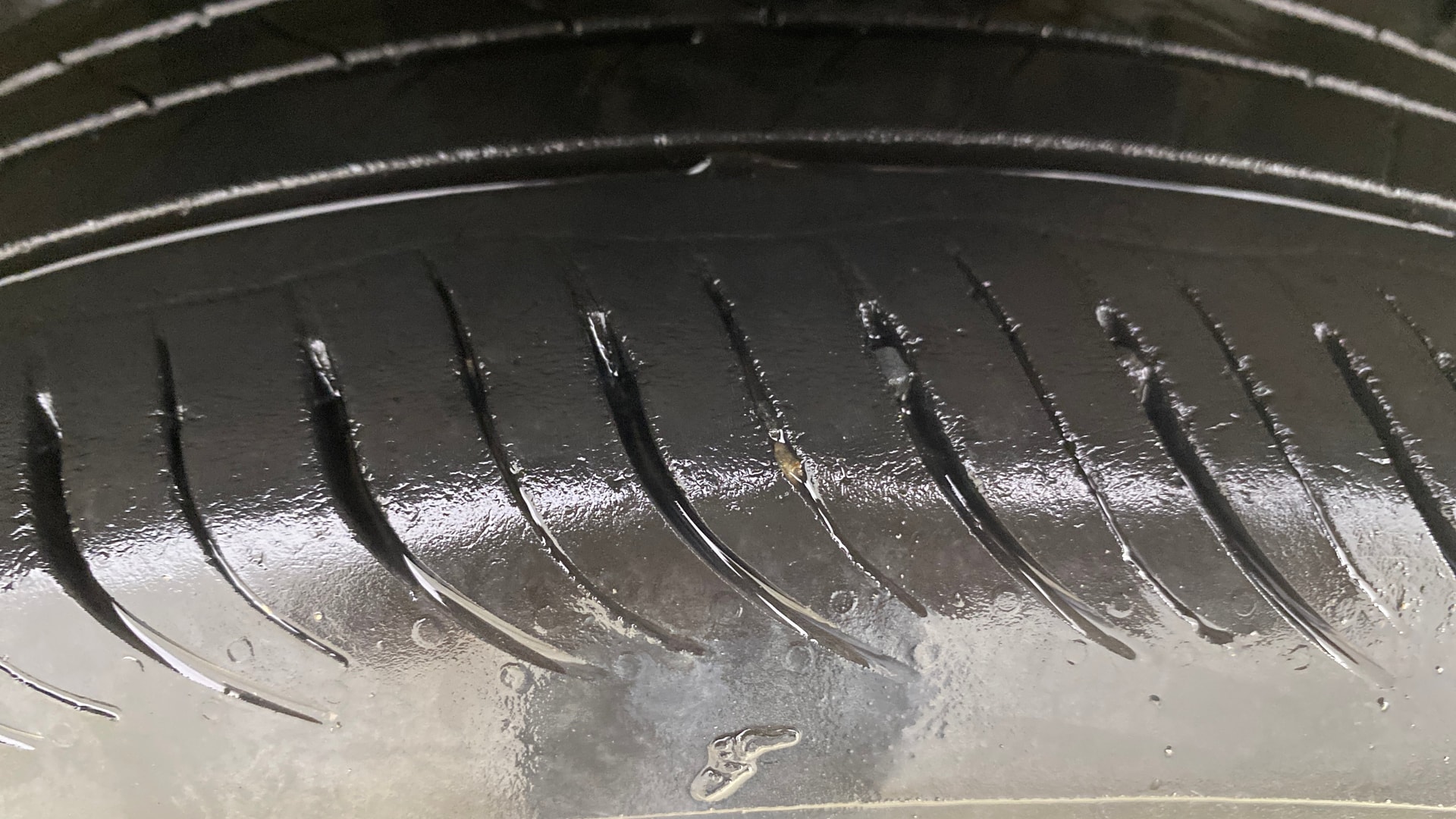 View 2022 Maruti Suzuki 1000 Base Variant Image 43 Used 2022 Maruti Suzuki 1000 Base Variant Image 43