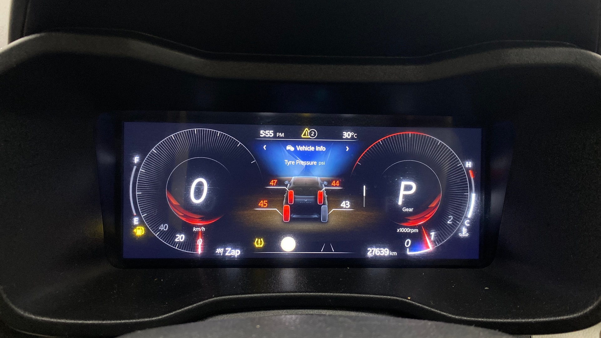 View 2024 Mahindra XUV 3XO AX7L 1.2 TGDi AT Image 21 Used 2024 Mahindra XUV 3XO AX7L 1.2 TGDi AT Image 21