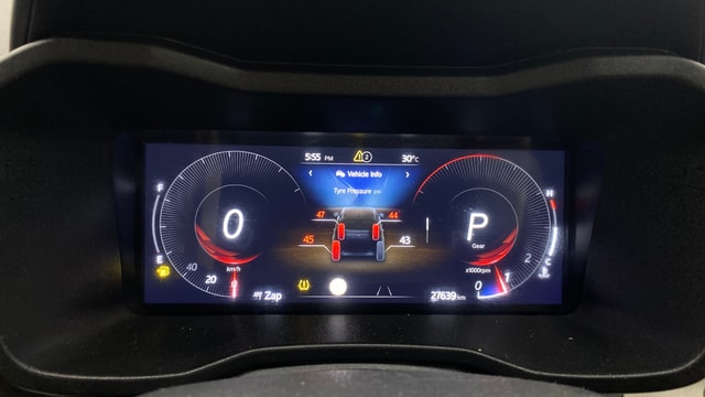 View Mahindra XUV 3XO Image 21 Used Mahindra XUV 3XO Image 21