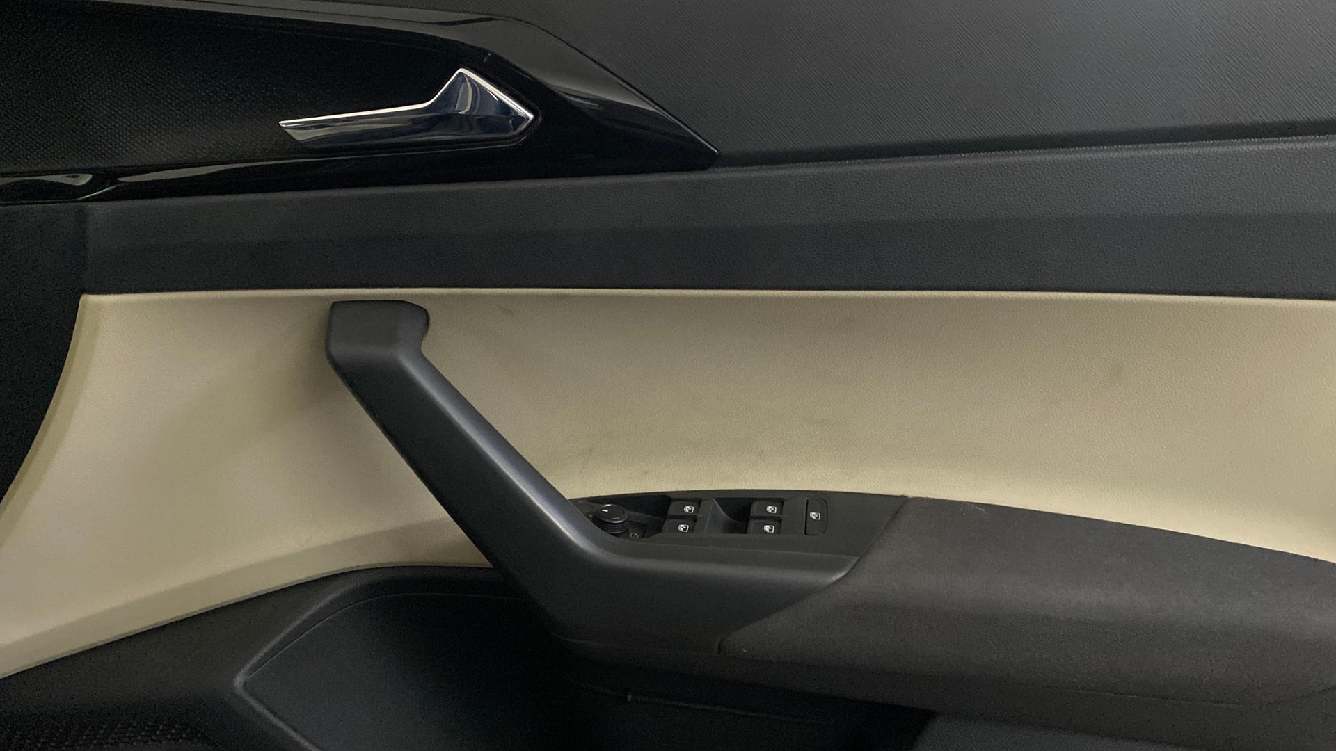View 2022 Skoda Slavia Ambition 1.0 TSI AT Image 34 Used 2022 Skoda Slavia Ambition 1.0 TSI AT Image 34