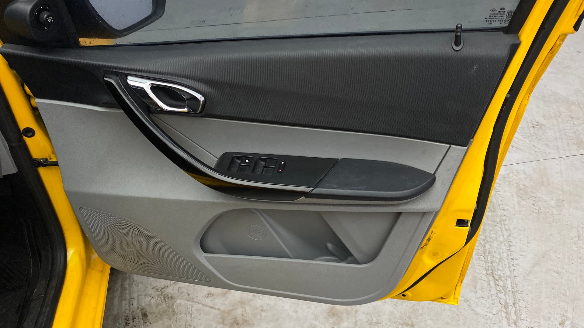 View 2020 Tata Tiago Revotorq XB Image 33 Used 2020 Tata Tiago Revotorq XB Image 33