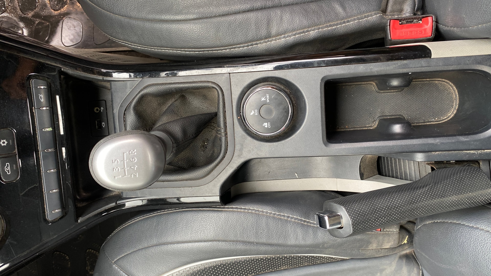 View 2019 Tata Nexon Revotron XM Image 38 Used 2019 Tata Nexon Revotron XM Image 38