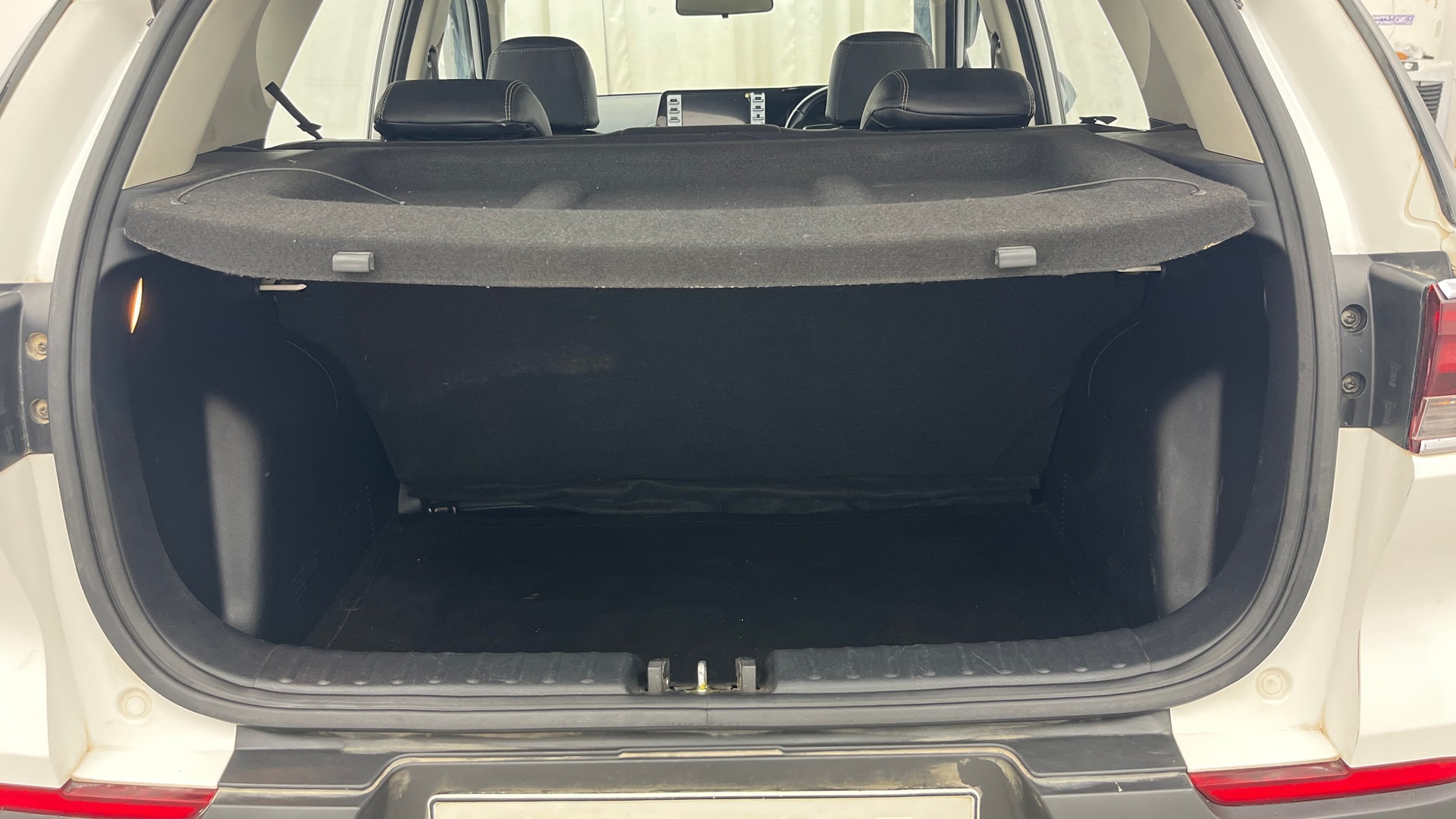 View 2021 Kia Sonet HTX Diesel Image 7 Used 2021 Kia Sonet HTX Diesel Image 7