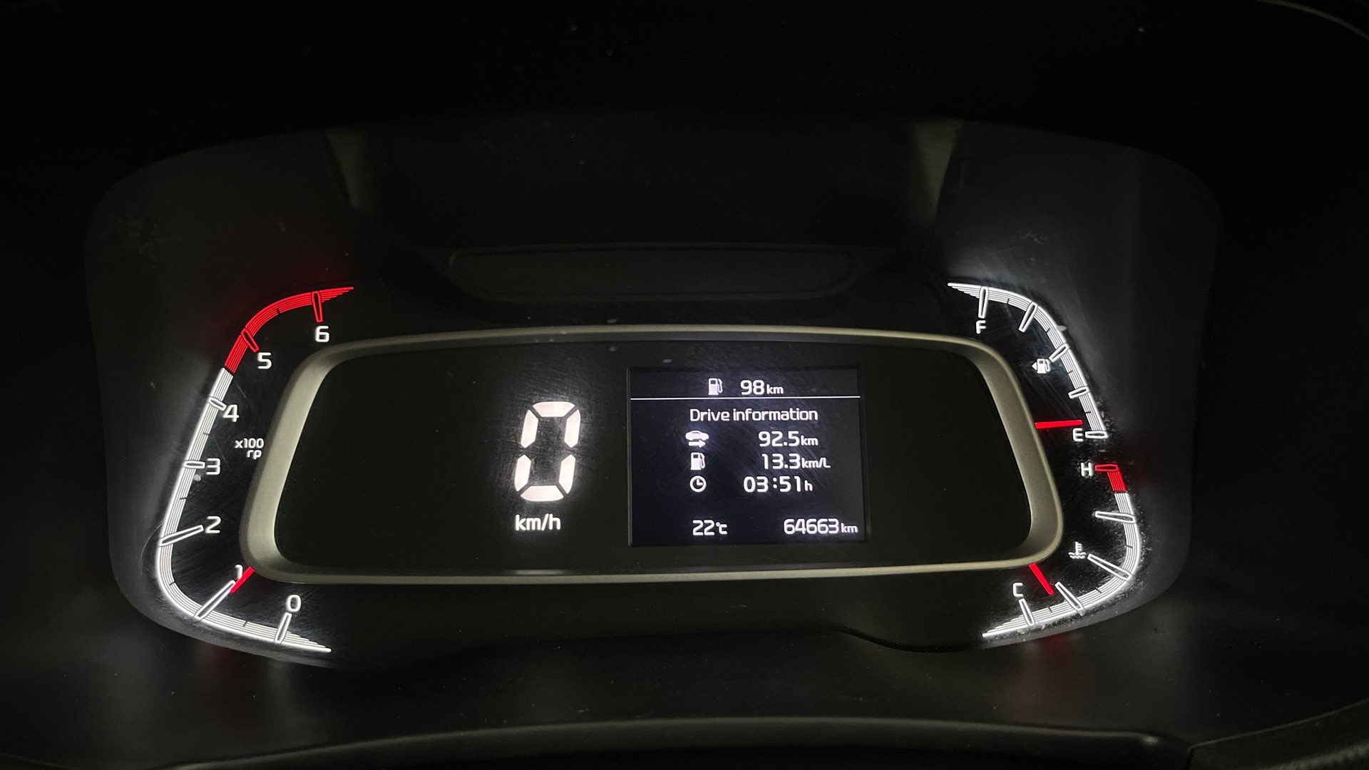 View 2021 Kia Sonet HTX Diesel Image 21 Used 2021 Kia Sonet HTX Diesel Image 21
