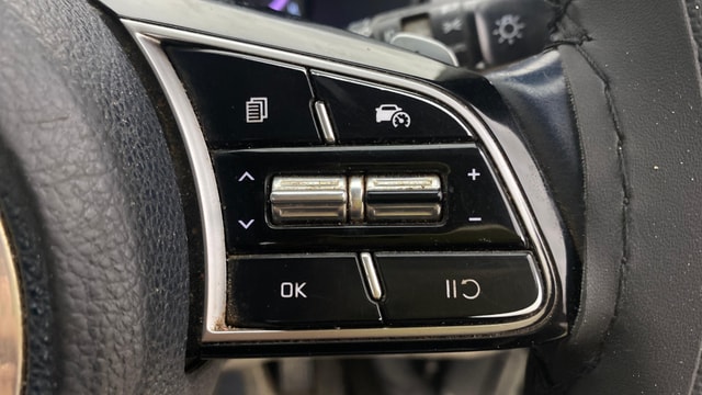 View Kia Carens Image 3 Used Kia Carens Image 3