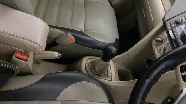 View Maruti Suzuki 1000 Image 38 Used Maruti Suzuki 1000 Image 38