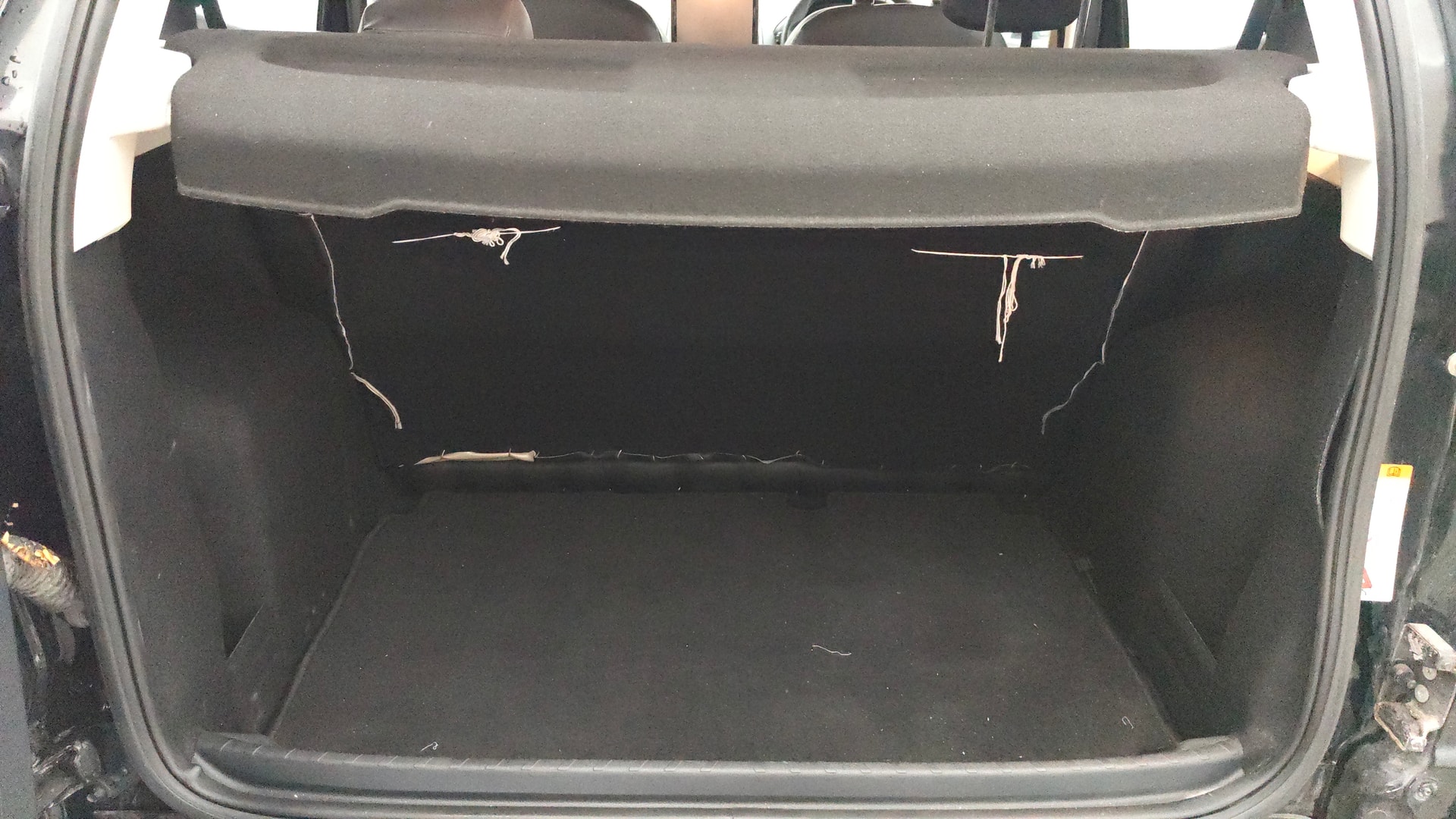 View 2018 Ford EcoSport 1.5 TDCi Diesel Ambiente BS IV Image 10 Used 2018 Ford EcoSport 1.5 TDCi Diesel Ambiente BS IV Image 10