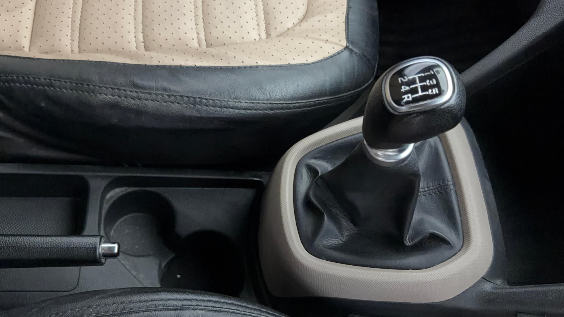 Used 2019 Hyundai Grand i10 Used 2019 Hyundai Grand i10