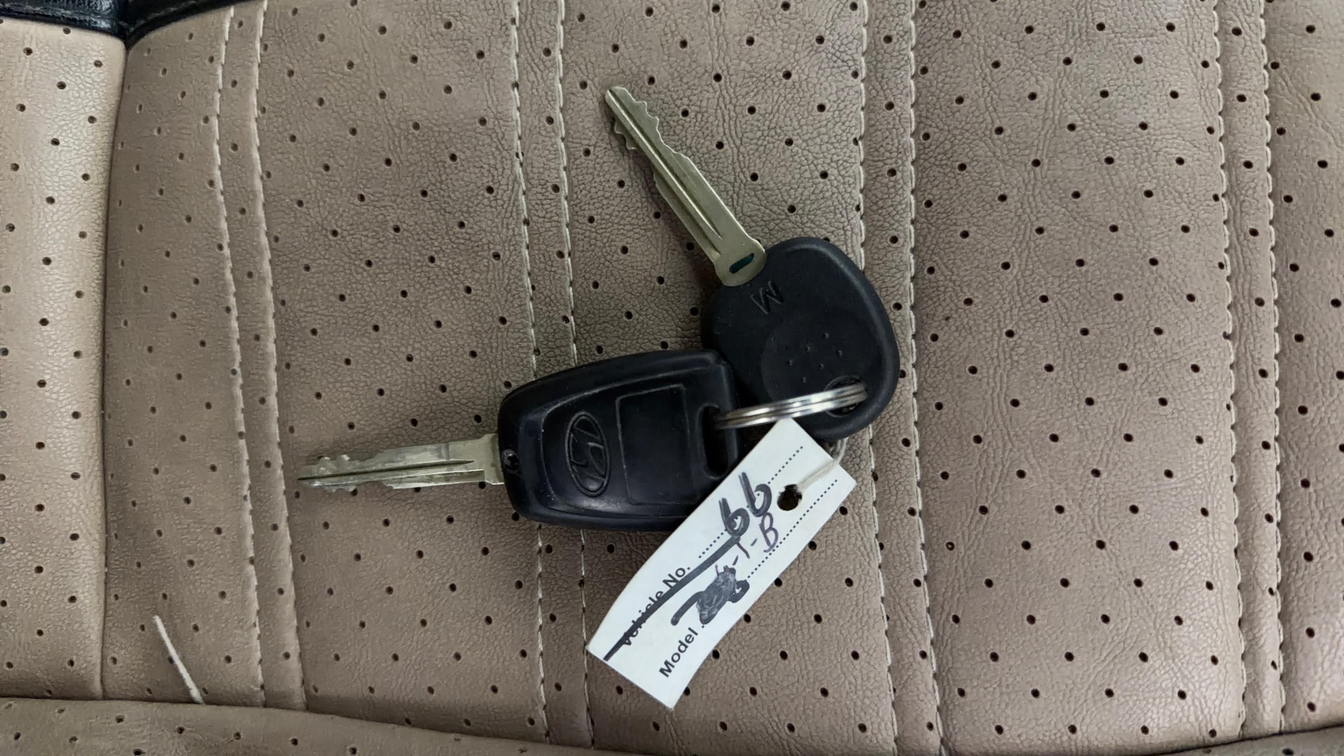 Used 2019 Hyundai Grand i10 Used 2019 Hyundai Grand i10
