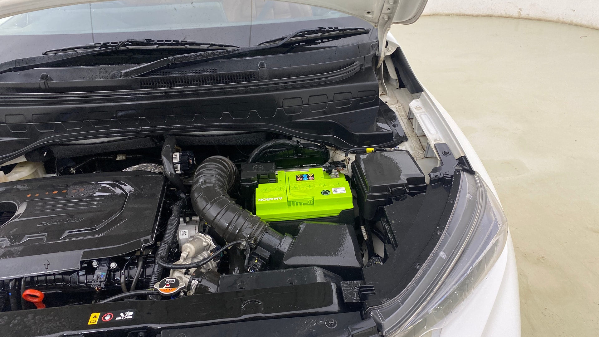 View 2023 Kia Sonet HTX AT Diesel Image 14 Used 2023 Kia Sonet HTX AT Diesel Image 14