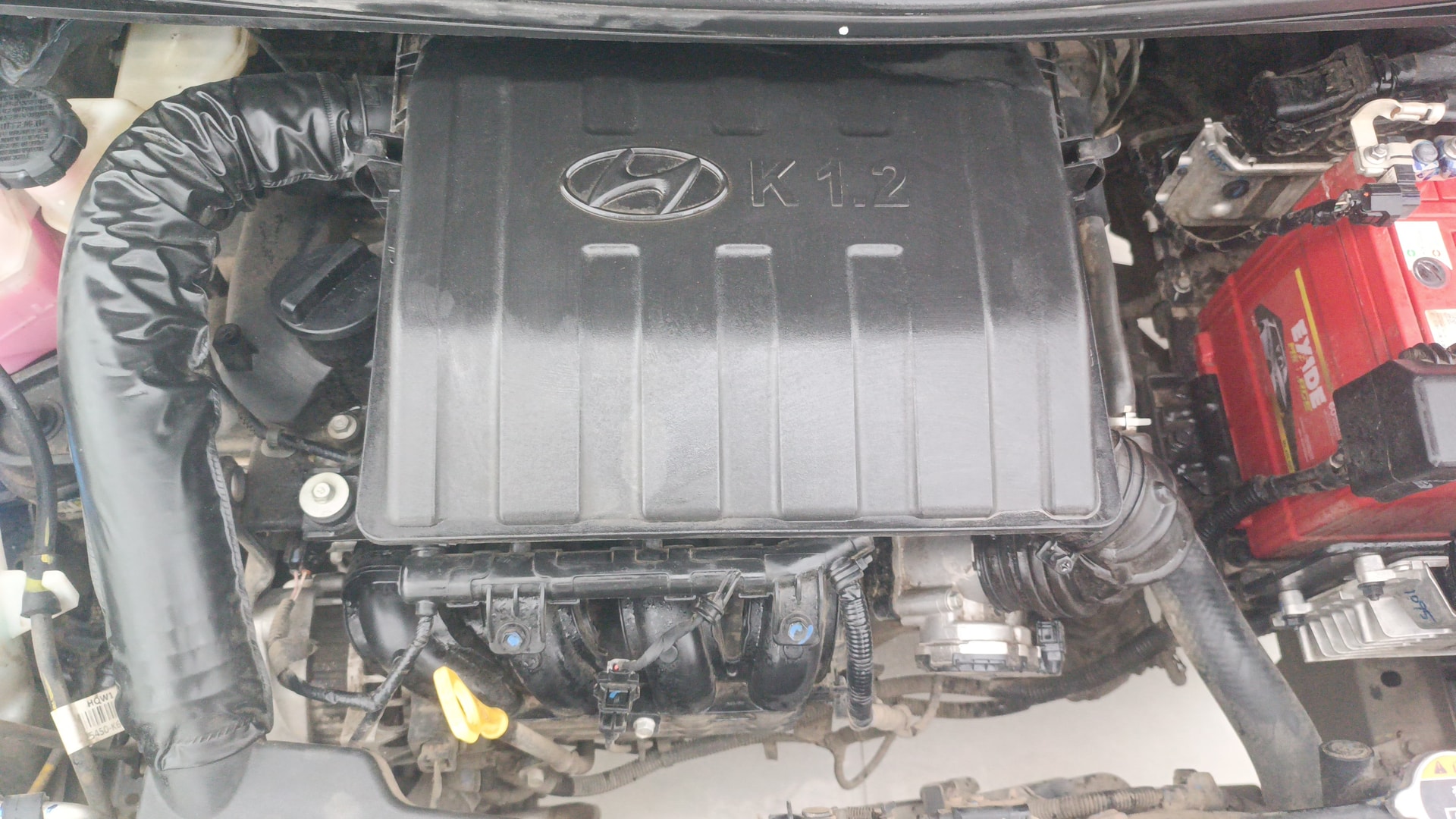 View 2024 Hyundai Grand i10 Nios Sportz Petrol AMT Image 43 Used 2024 Hyundai Grand i10 Nios Sportz Petrol AMT Image 43