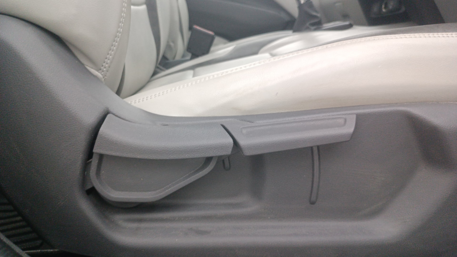 View 2024 Hyundai Grand i10 Nios Sportz Petrol AMT Image 11 Used 2024 Hyundai Grand i10 Nios Sportz Petrol AMT Image 11