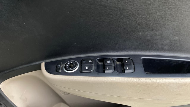 View Hyundai Grand i10 Image 32 Used Hyundai Grand i10 Image 32