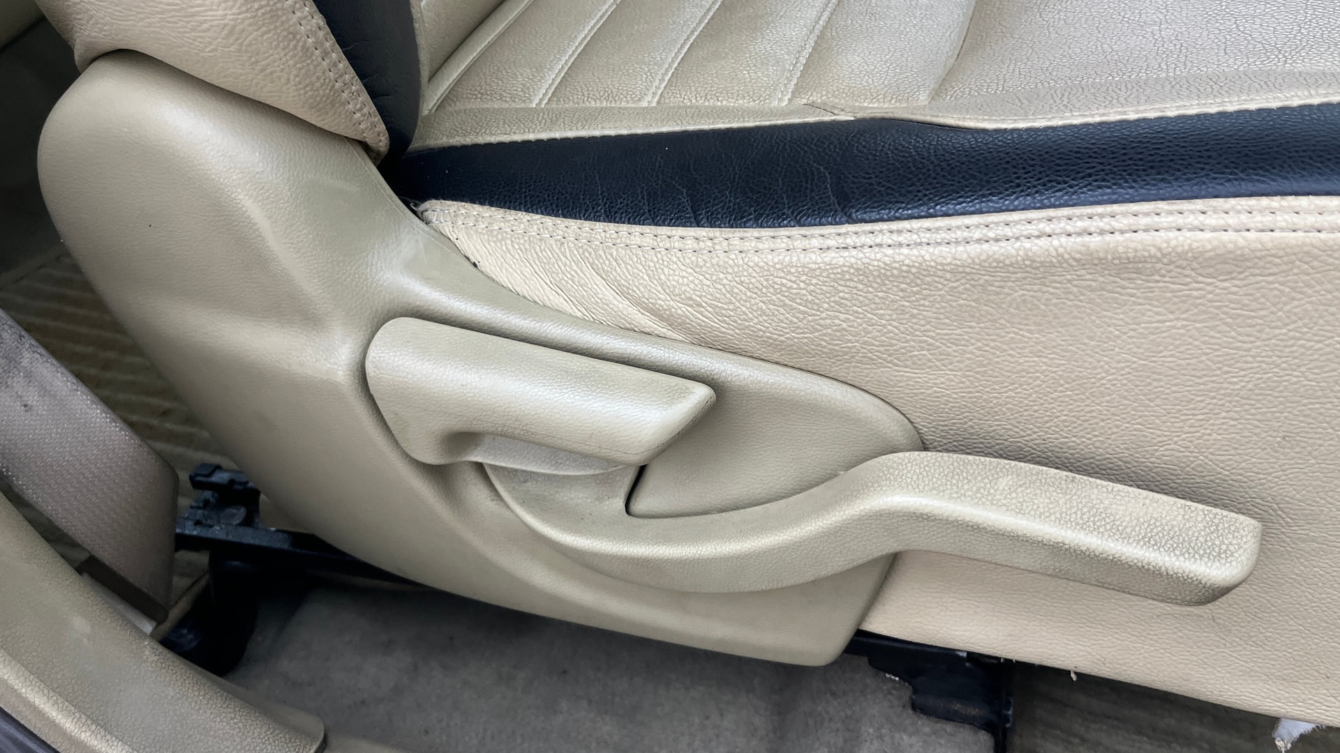 View 2015 Honda Amaze E MT Petrol BS IV Image 18 Used 2015 Honda Amaze E MT Petrol BS IV Image 18