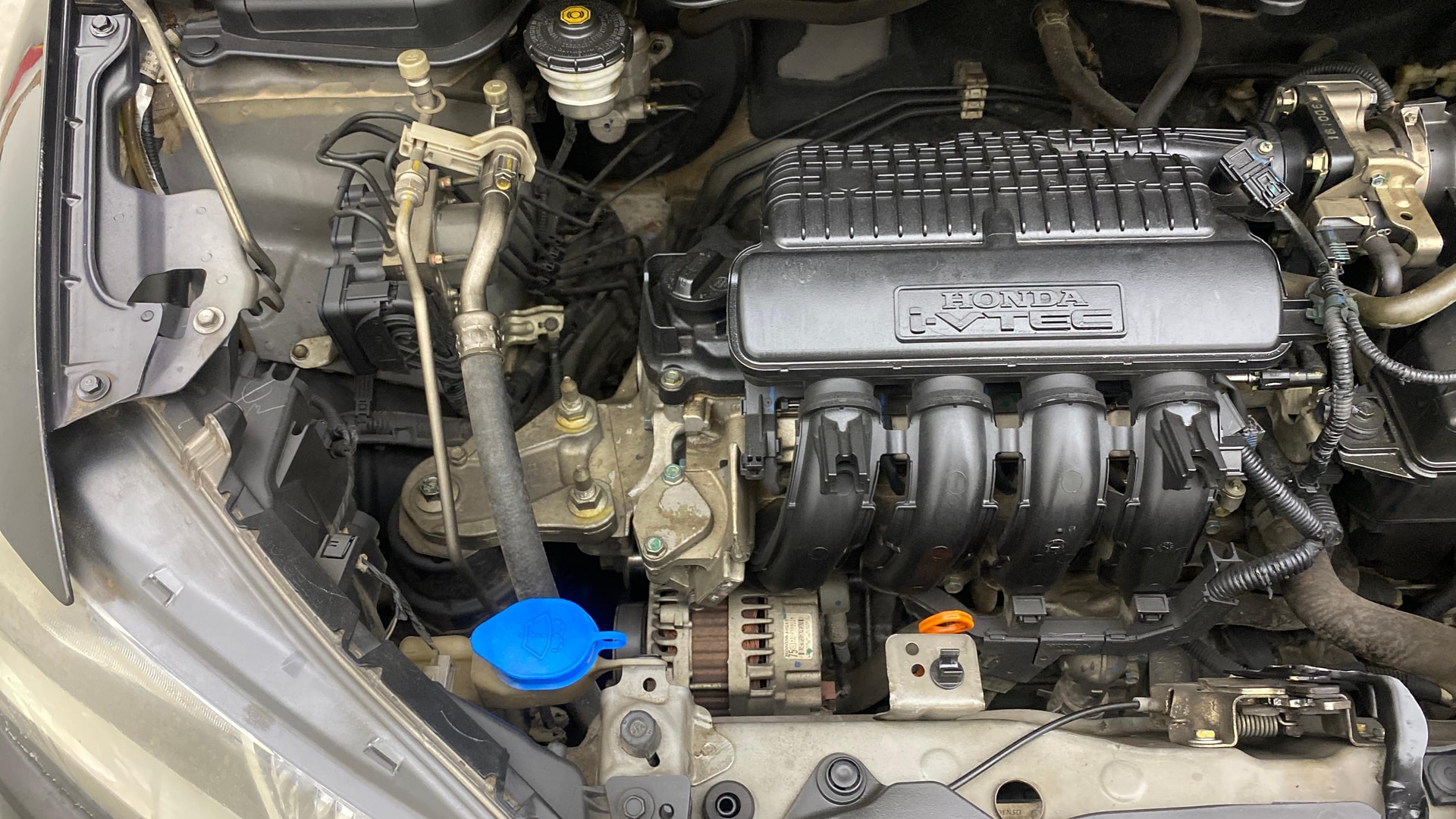 View 2016 Honda Jazz E MT Diesel Image 3 Used 2016 Honda Jazz E MT Diesel Image 3
