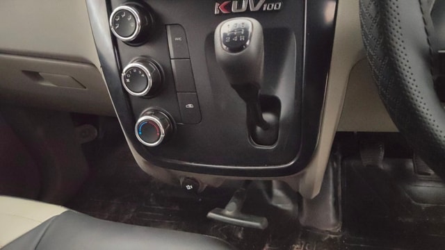 View Mahindra KUV100 Image 38 Used Mahindra KUV100 Image 38