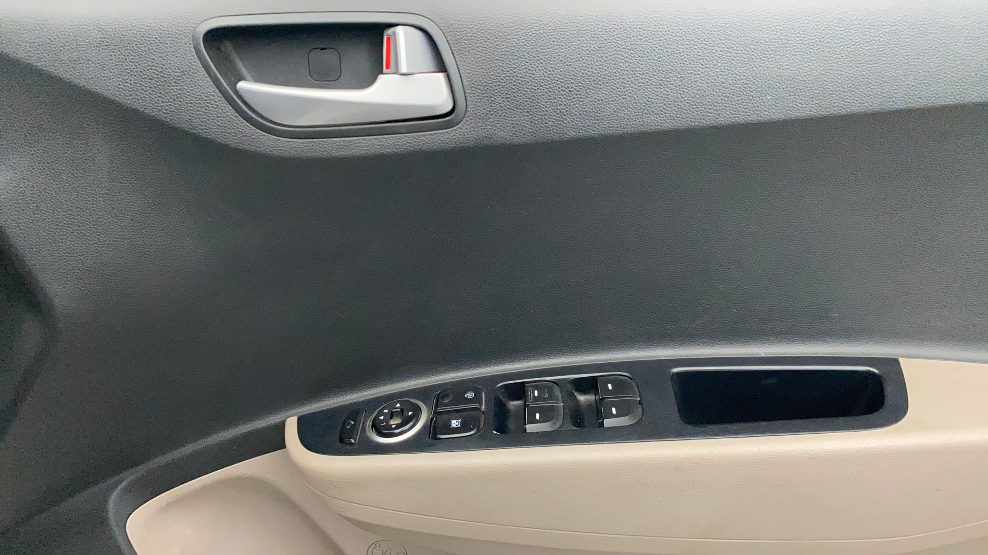 View 2018 Hyundai Grand i10 Sportz 1.2 Kappa Image 33 Used 2018 Hyundai Grand i10 Sportz 1.2 Kappa Image 33