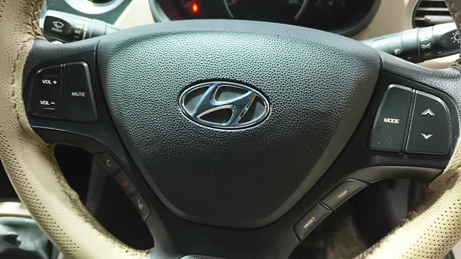 View 2019 Hyundai Grand i10 Sportz 1.2 Kappa Image 3 Used 2019 Hyundai Grand i10 Sportz 1.2 Kappa Image 3