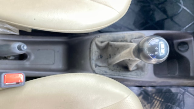 View Hyundai EON Image 37 Used Hyundai EON Image 37
