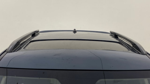 View Mahindra XUV300 Image 25 Used Mahindra XUV300 Image 25