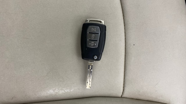 View Mahindra XUV300 Image 27 Used Mahindra XUV300 Image 27