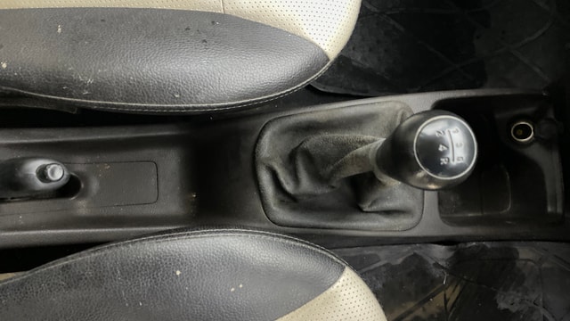 View Hyundai EON Image 37 Used Hyundai EON Image 37